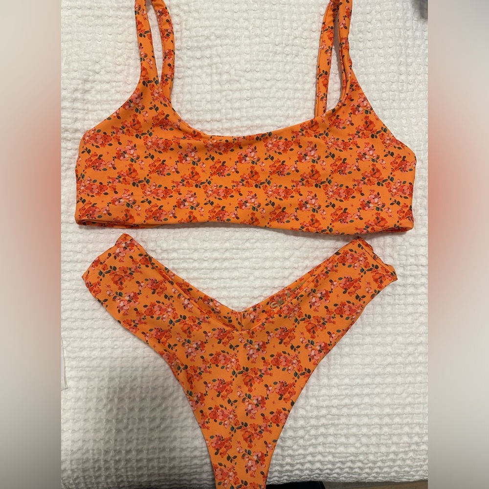 Skatie Set 🧡 Mya top & Mandy bottoms - Hanalei print